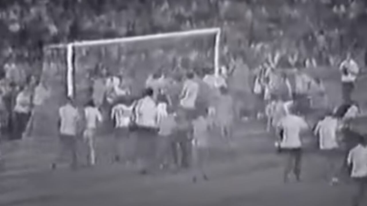 Pelé anotó su gol número 1.000 en un partido Santos vs. Vasco de Gama el 19 de noviembre de 1969.