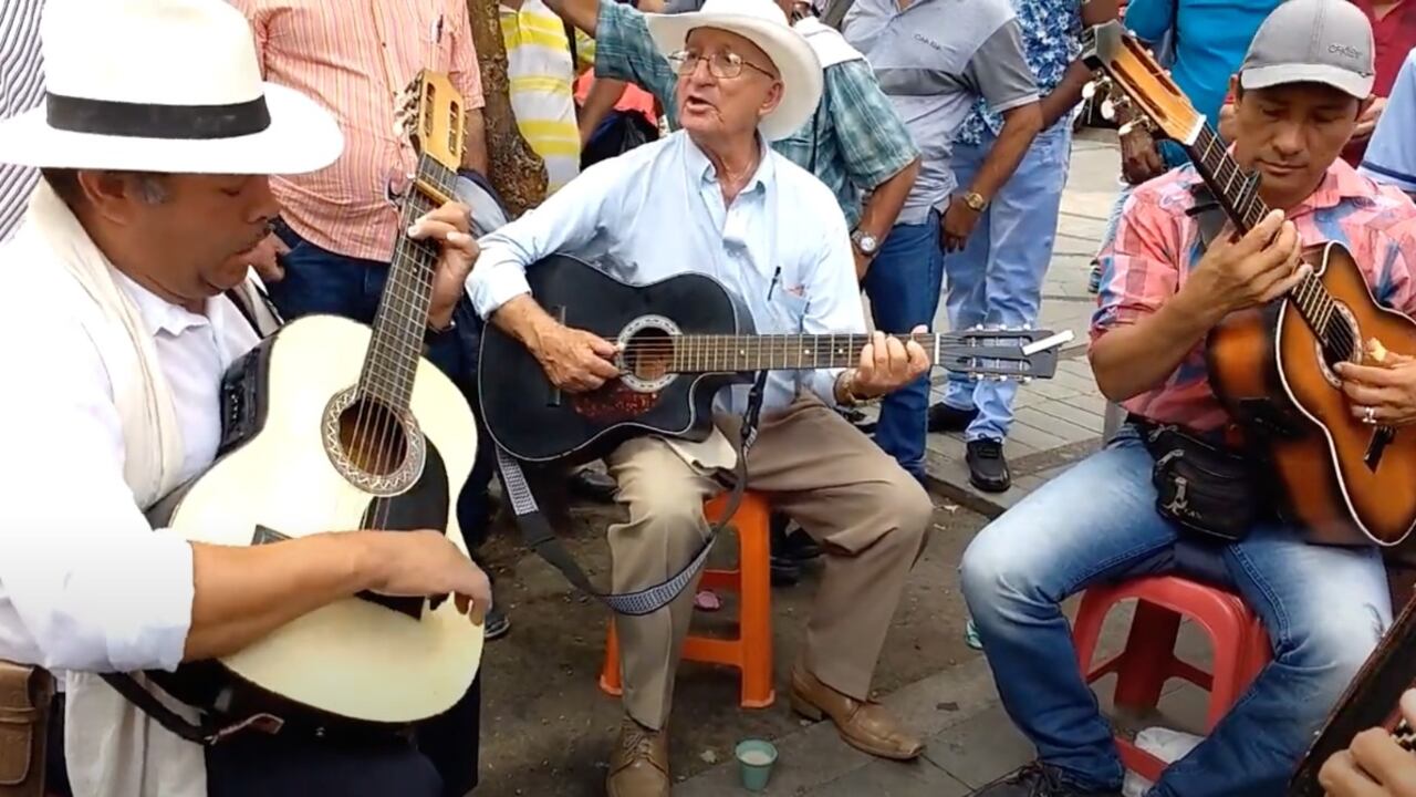 Los auténticos del ritmo, músicos callejeros Medellín