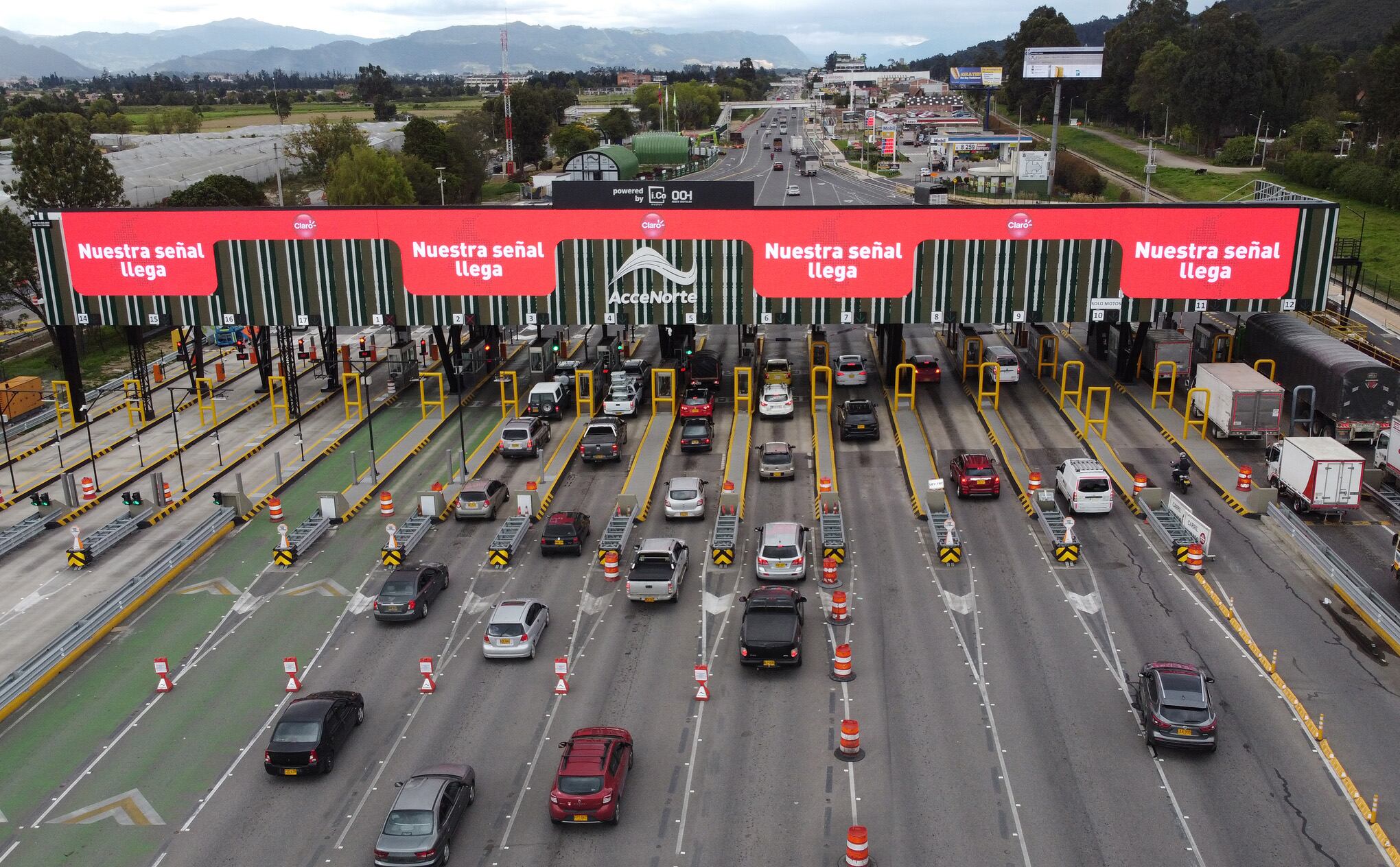 Salida de viajeros  Autopista Norte Bogotá