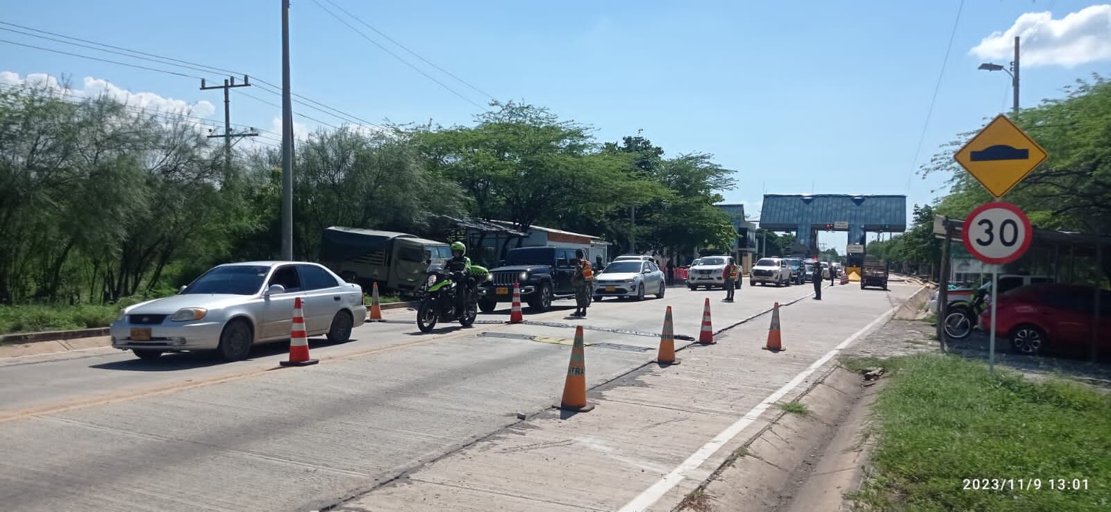Caravana que transporta a Mane Díaz