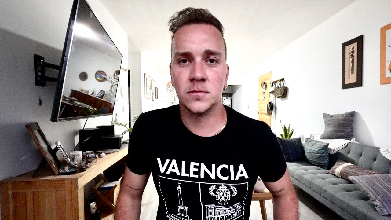 La detención del famoso youtuber desató gran controversia en redes sociales.