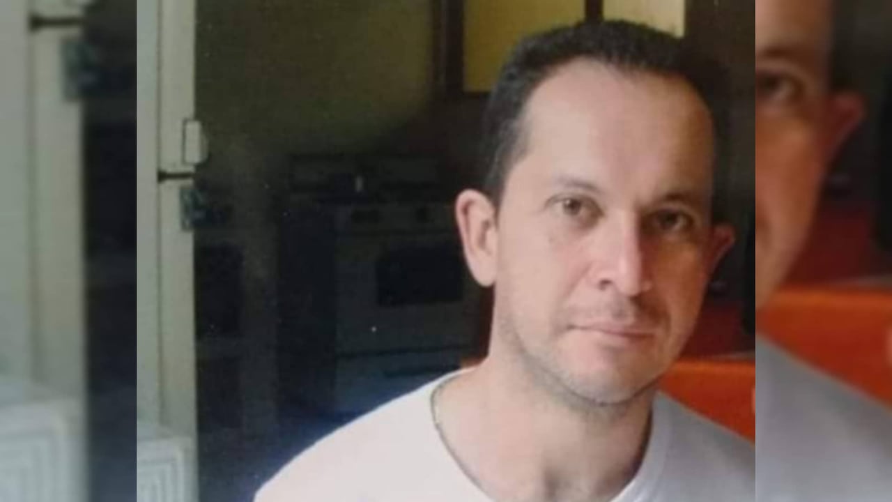 El secuestrado requiere de atención médica permanente.