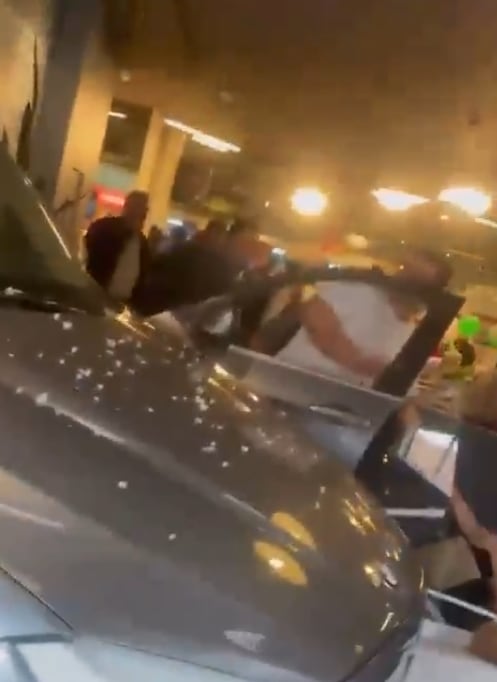 Un vehículo de alta gama generó el suceso