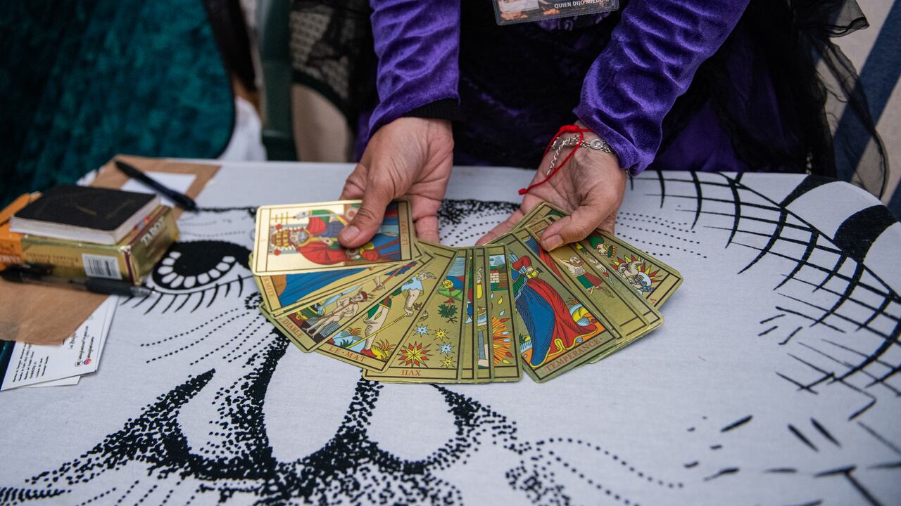 Tenga en cuenta los signos beneficiados.