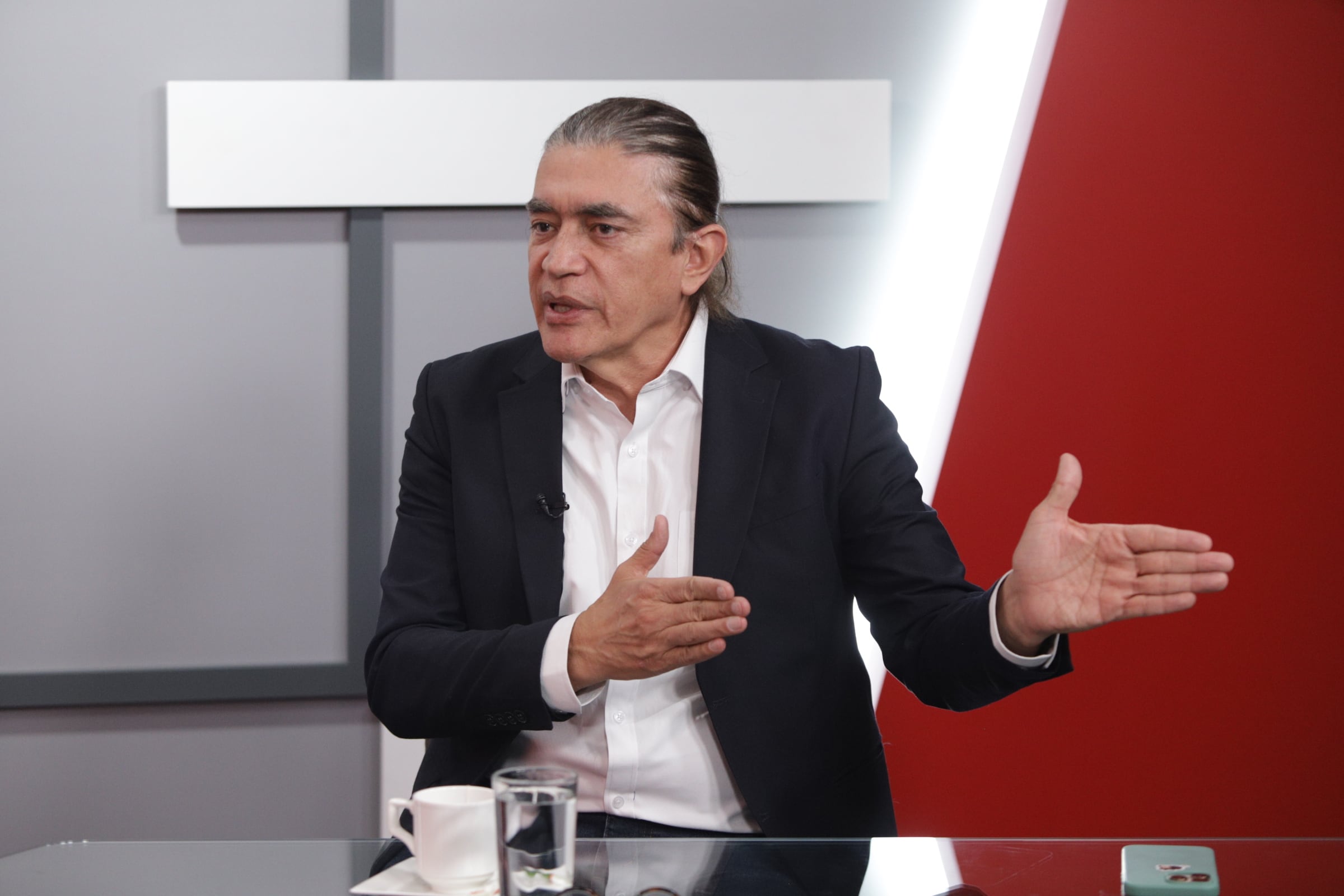 Entrevista a Gustavo Bolívar con Diego Bonilla