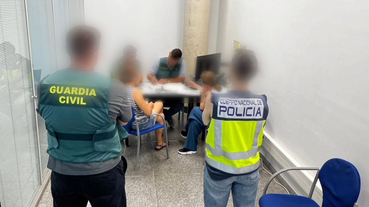 Operativo contra la trata de personas entre Colombia y España.