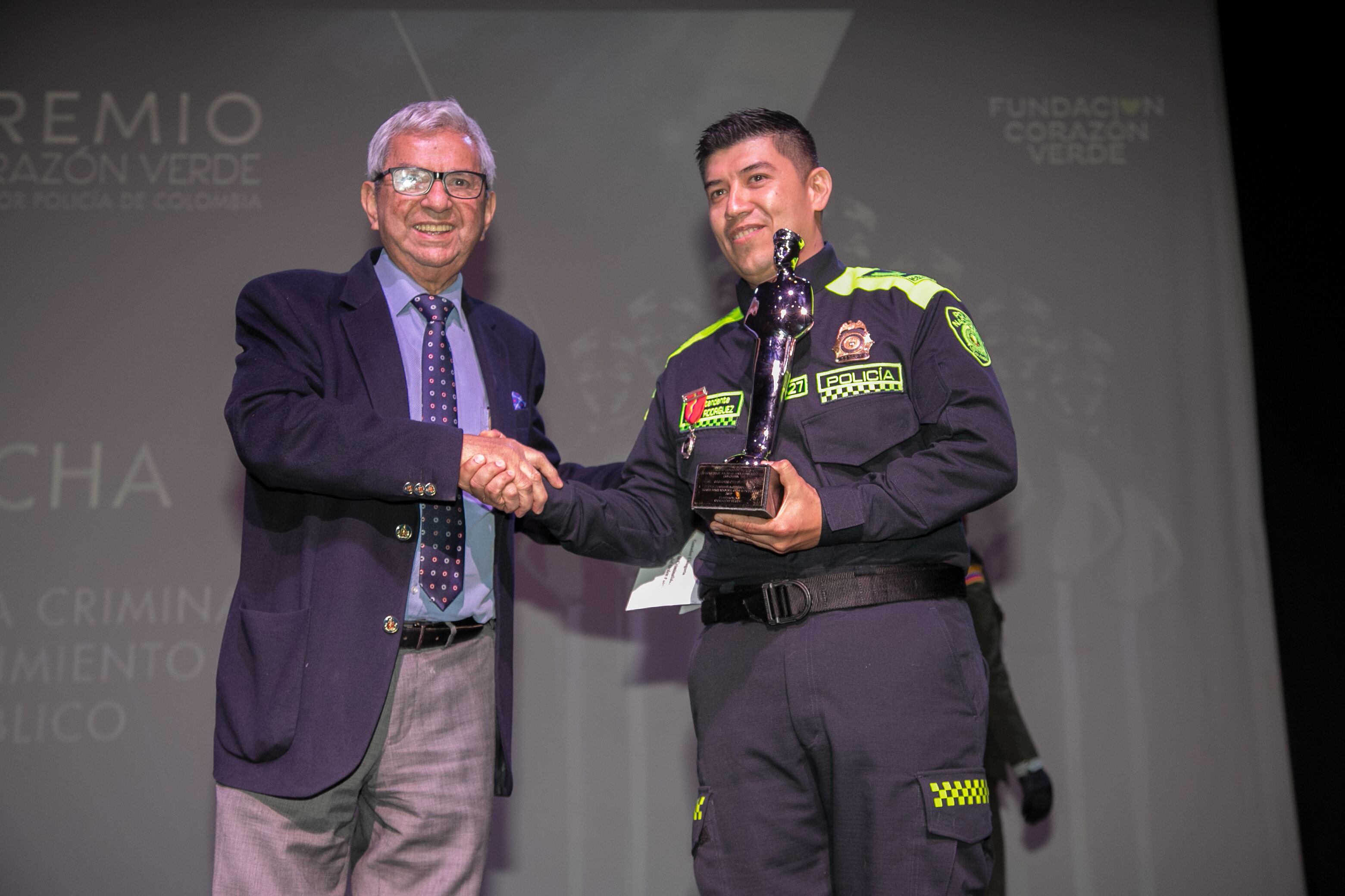 Premio al mejor Policia de Colombia , Cristina Botero