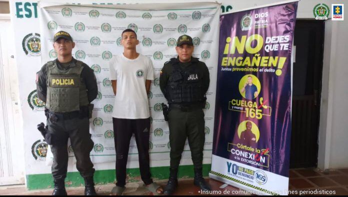 Alias Bad Bonny habría lanzado un artefacto explosivo tipo granada contra una Estación de Policía en mayo de 2022. Foto: Fiscalía General de la Nación.