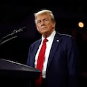 READING, PENNSYLVANIA - OCTOBER 09: Republican presidential nominee, former U.S. President Donald Trump delivers remarks at a campaign rally at the Santander Arena on October 09, 2024 in Reading, Pennsylvania. With 26 days until the presidential election, Trump is campaigning across the battleground state of Pennsylvania, including a stop earlier in the day in President Joe Biden's hometown of Scranton. (Photo by Chip Somodevilla/Getty Images)