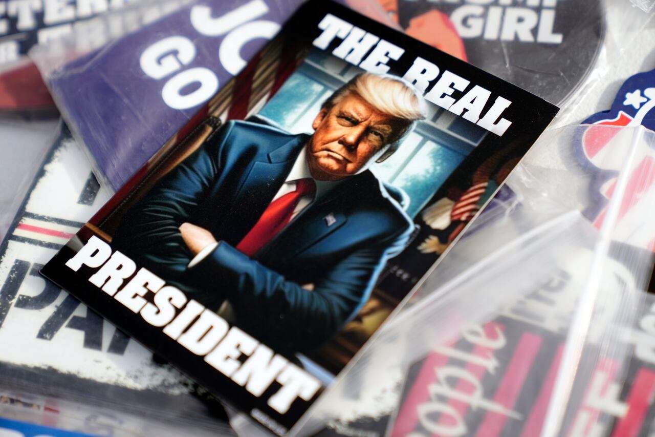 A menos de diez días que comiencen las primarias en Iowa, la Corte Suprema informó que la audiencia sobre una inhabilitación de Trump está prevista para el 8 de febrero