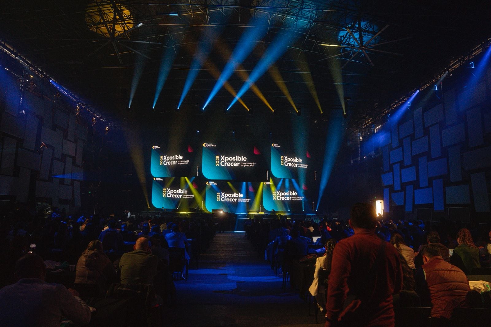 Más de 500 empresarios participaron en talleres de estrategia, sostenibilidad y liderazgo en Xposible Crecer 2025.
