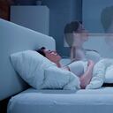 La parálisis del sueño es una alteración funcional en la que la persona pierde el control de los movimientos y del habla minutos después de conciliar el sueño.