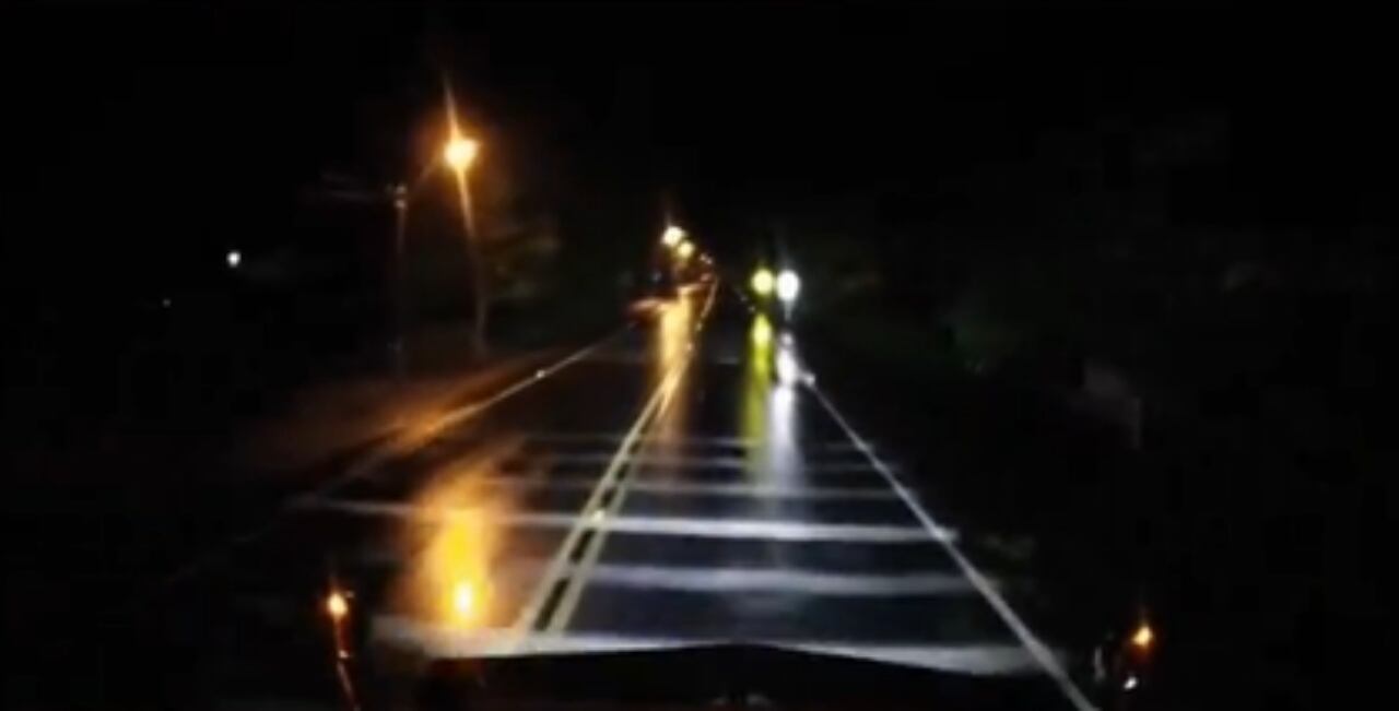 En un principio la vía se veía completamente sola.