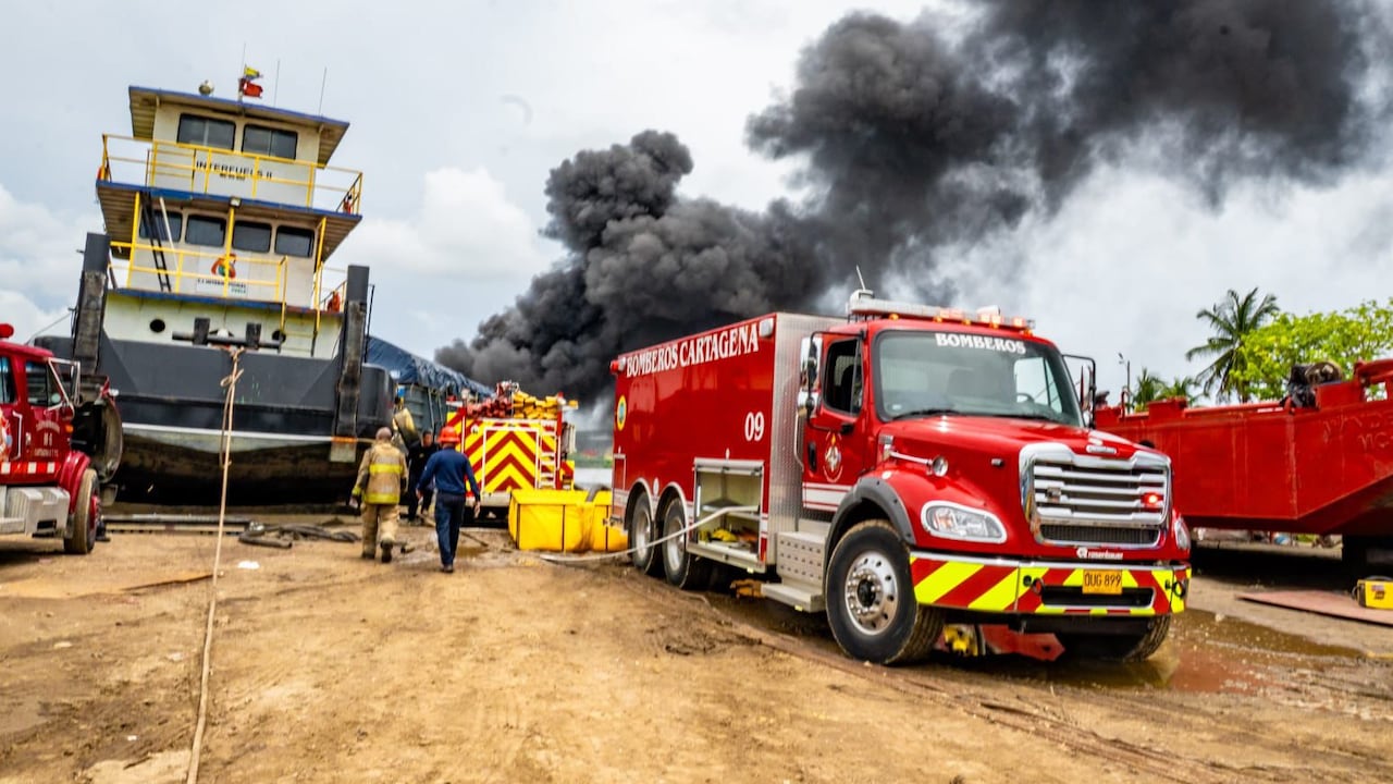 Explosión en barcaza de un astillero en Cartagena que dejó 4 muertos y 11 heridos.