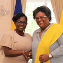 Vicepresidenta Francia Márquez con Mia Mottley, primera ministra de Barbados.