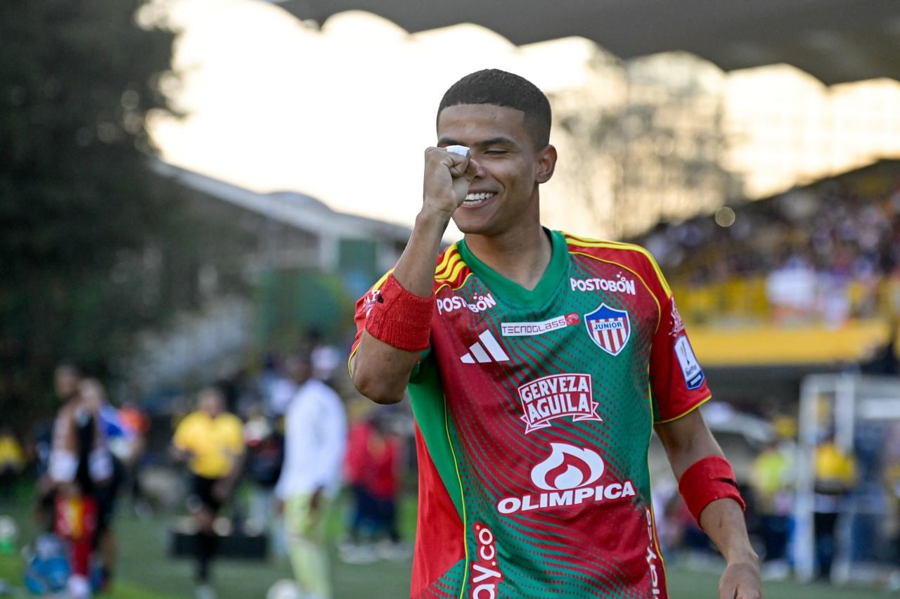 José Enamorado celebra el gol contra Fortaleza.