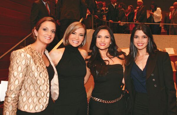 Ana María Serrano, María Mercedes Ruiz, Beatriz Álvarez y Jennifer Montoya.