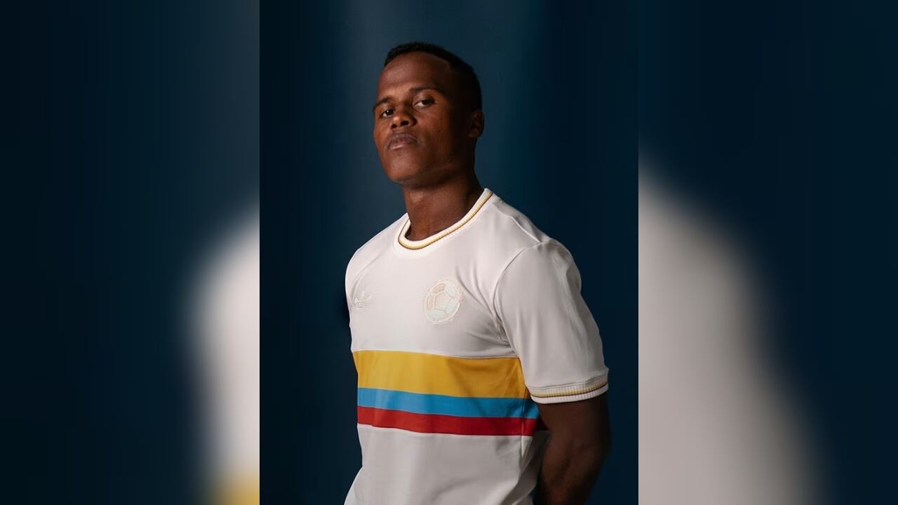 El nuevo uniforme ya comenzó a enamorar a muchos.