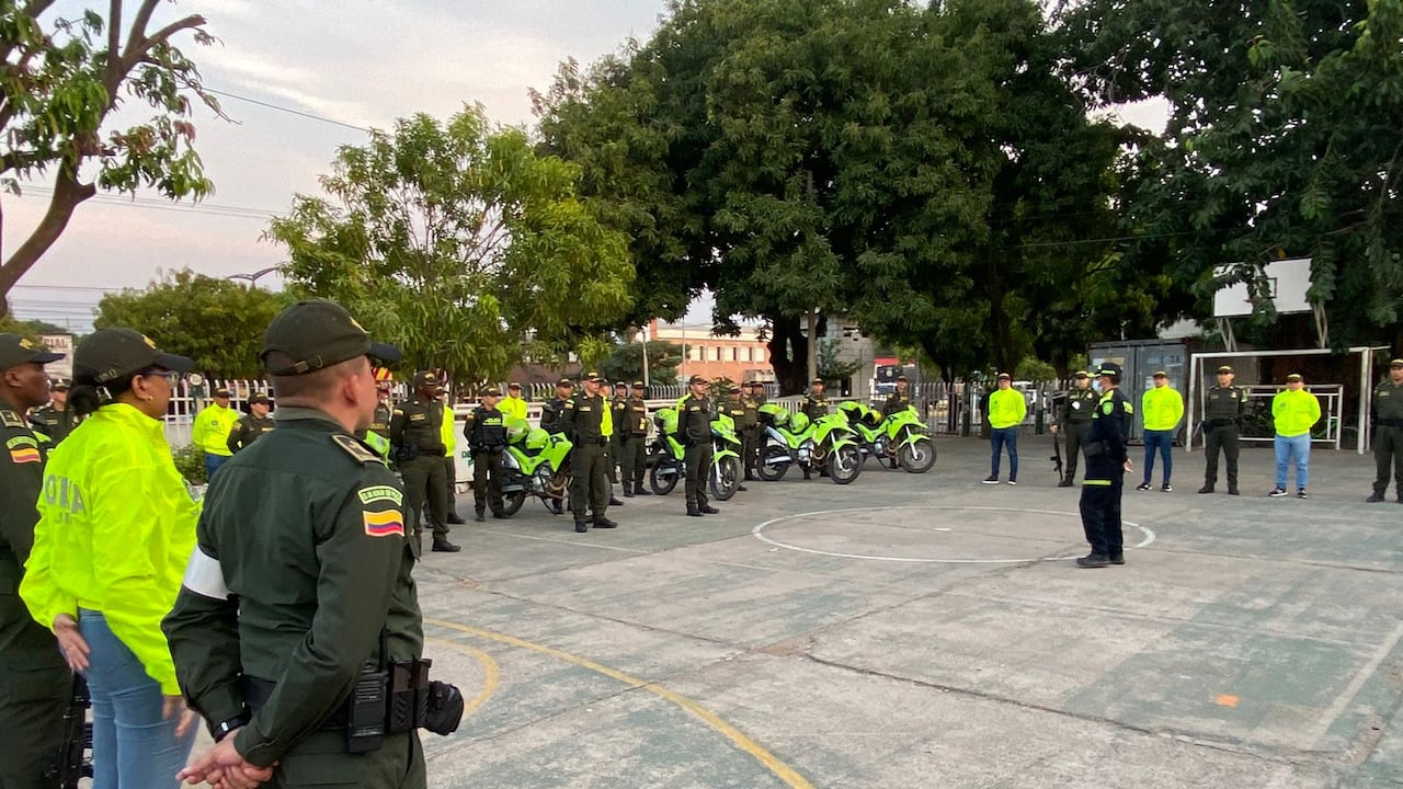 Uniformados de la policía fueron atacados por sujetos en moto tras intentar frustrar un hurto