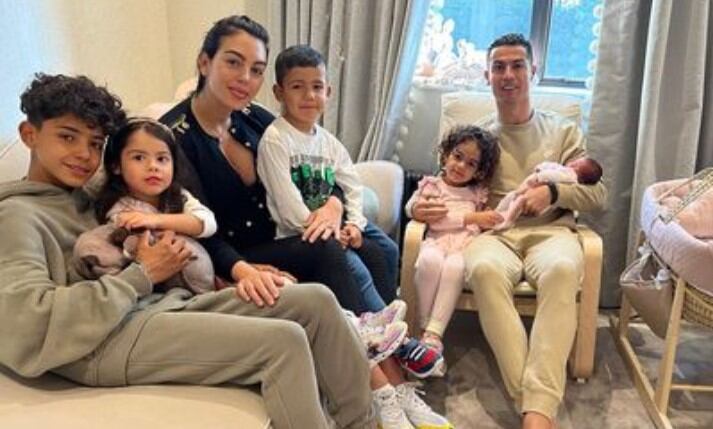 Georgina Rodríguez  compartió fotos de su bebé Bella Esmeralda