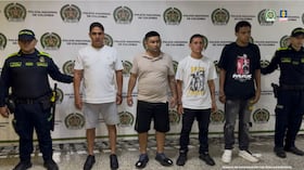 Dragoneantes del Inpec detenidos por escándalo de abuso sexual en la cárcel El Pedregal, en Medellín.
