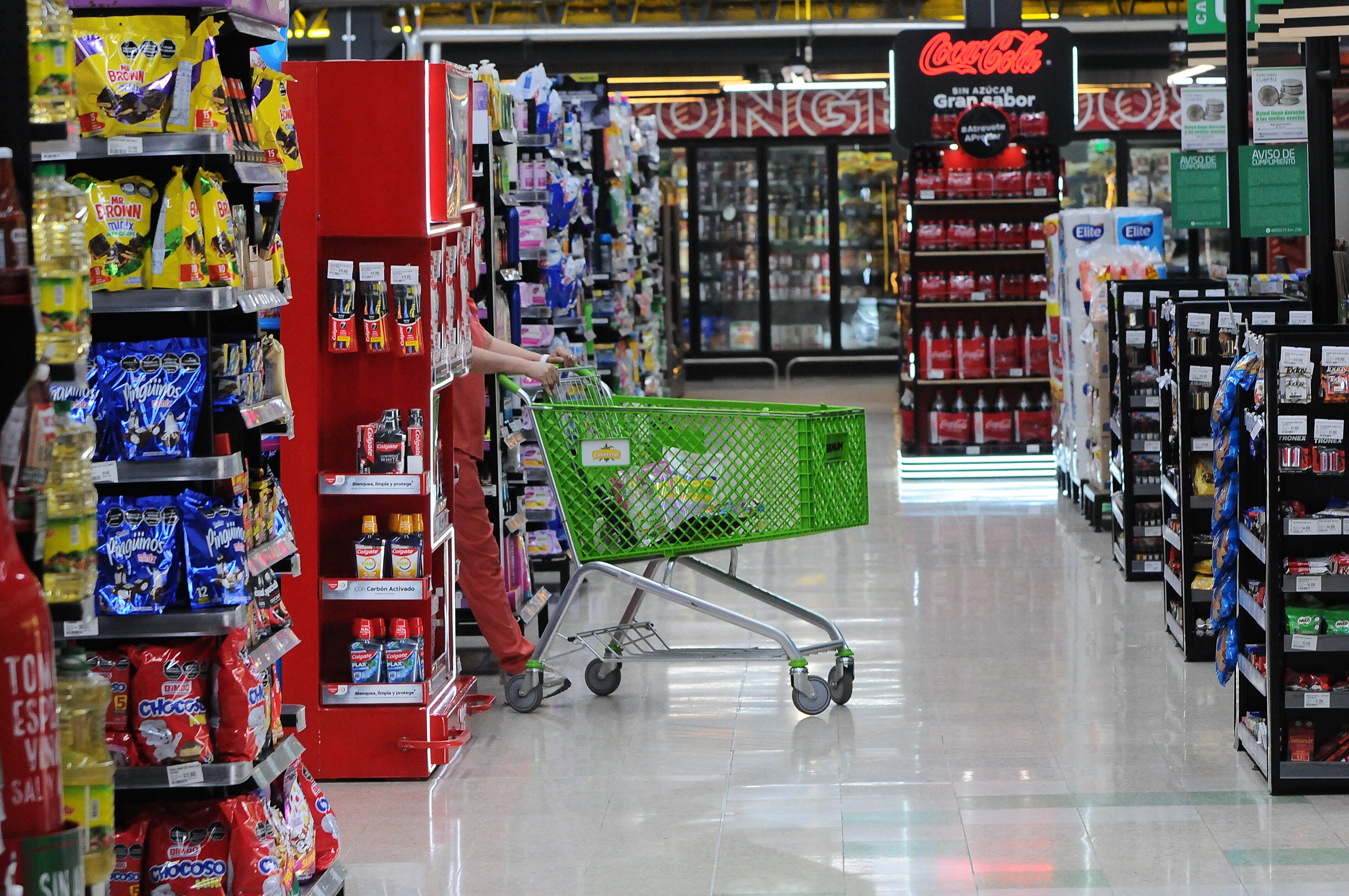 Cali: Cuanto cuesta mercar en Cali ?. Incremento de los precios en la galería y supermercados de la ciudad. Foto José L Guzmán. El País, sept  14-23