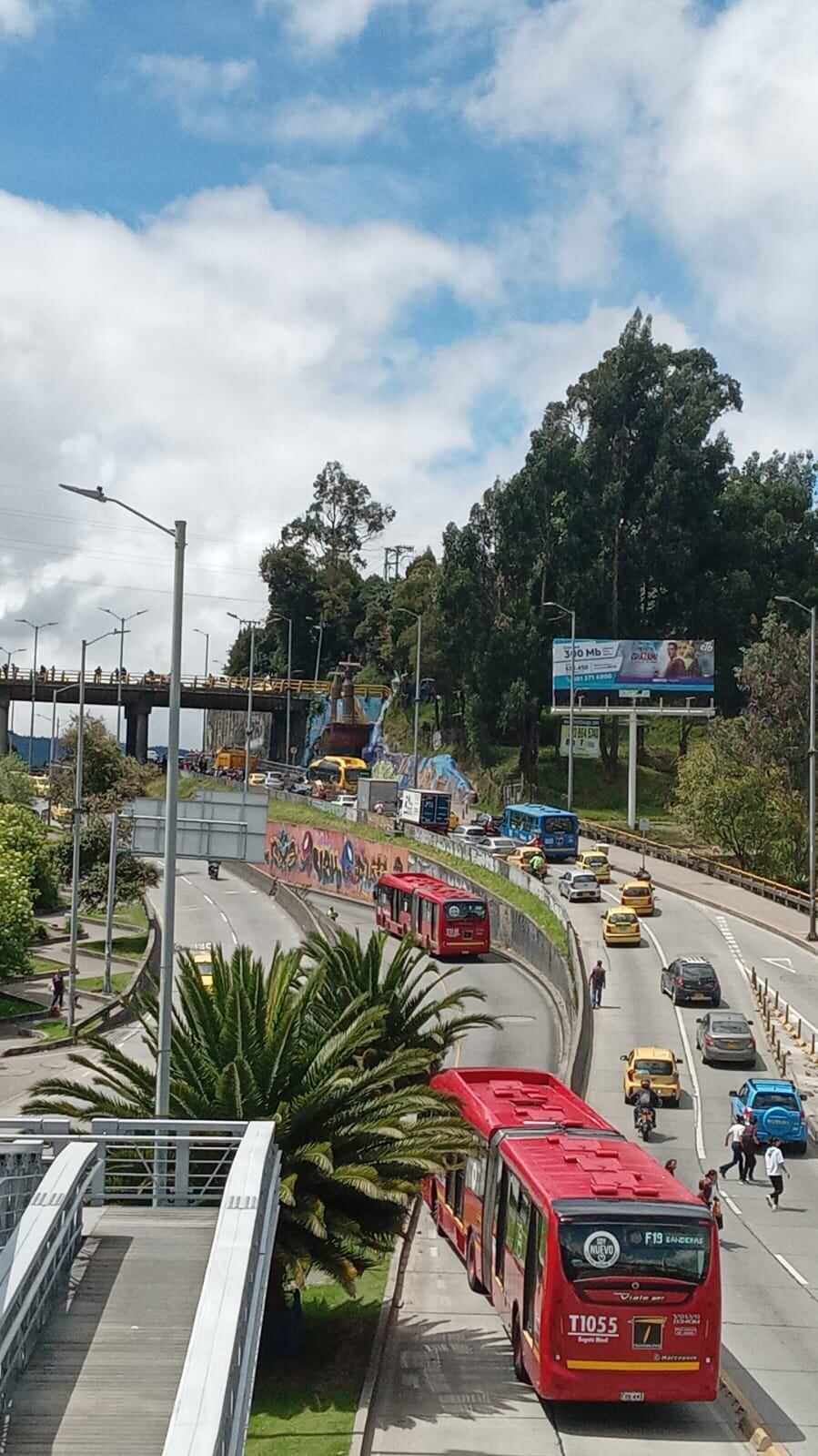 El servicio de TransMilenio se vio afectado por el incidente.