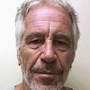 Epstein, de 66 años, enfrentaba una pena de hasta 45 años en prisión.