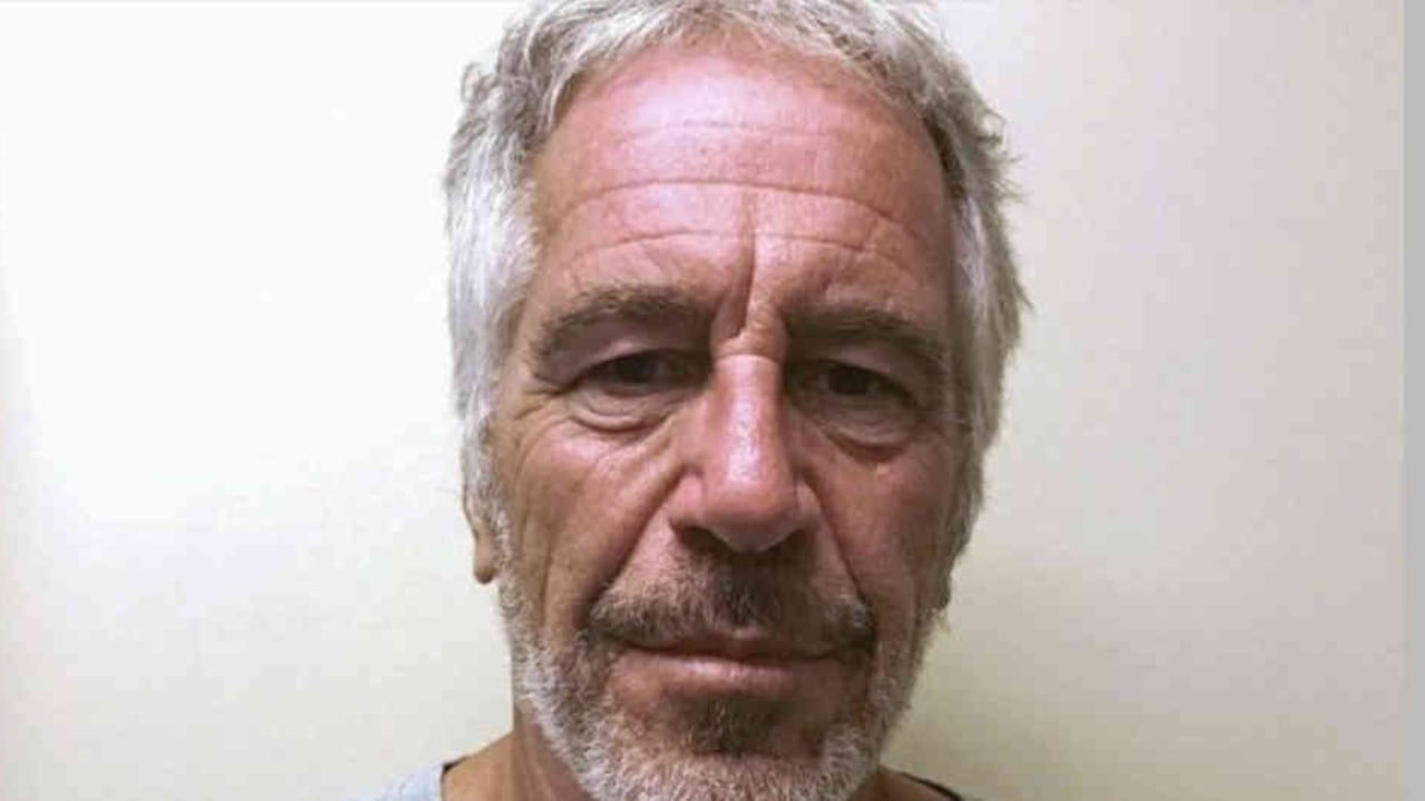 Epstein, de 66 años, enfrentaba una pena de hasta 45 años en prisión.