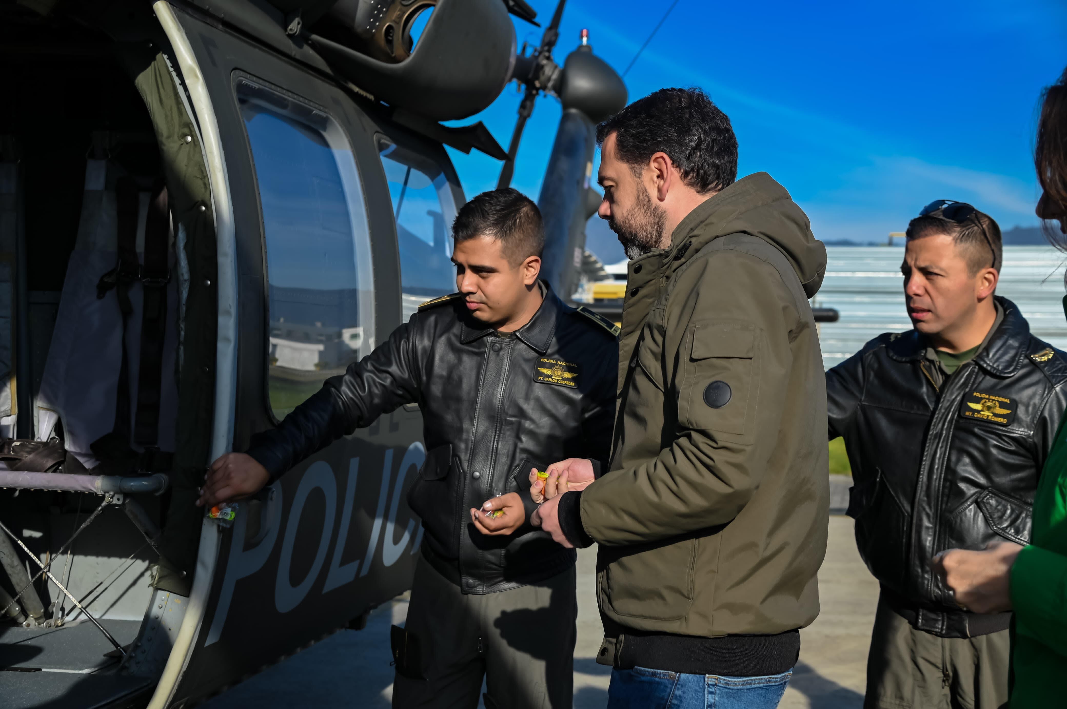 El alcalde de Bogotá, Carlos Fernando Galán, realizó un sobrevuelo por el embalse San Rafael