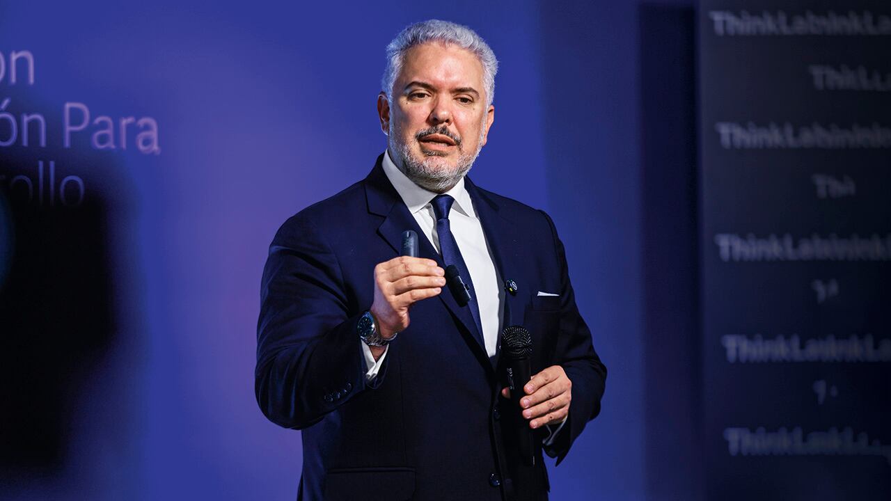 “No hay duda de que Estados Unidos ha optado por el pragmatismo de contar con el chavismo para controlar el orden público e iniciar la transición, pero eso no puede ser indefinido”.