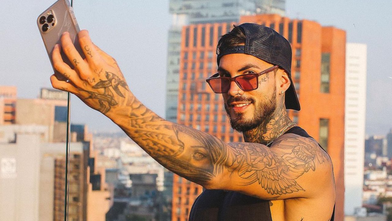 Mateo Carvajal compartió un divertido video de las vacaciones de su hijo.