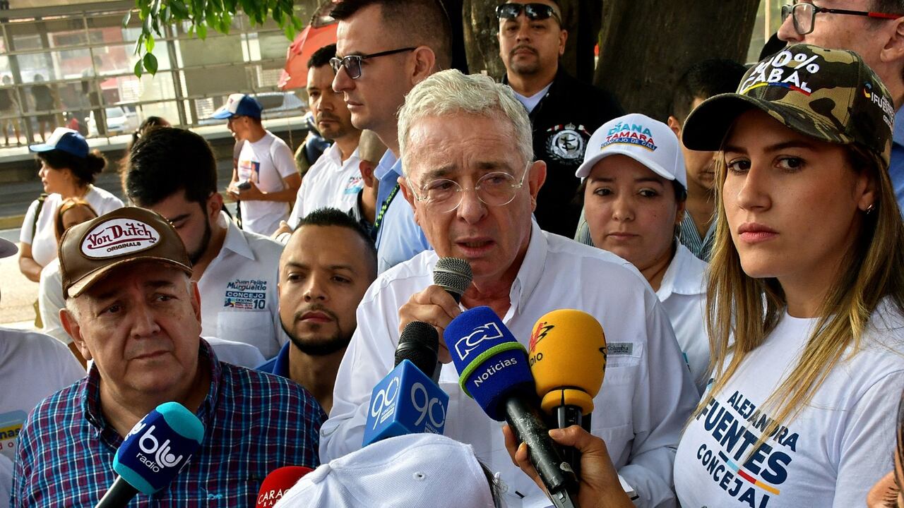 El expresidente Álvaro Uribe fue llamado a juicio por el Tribunal Superior de Bogotá.