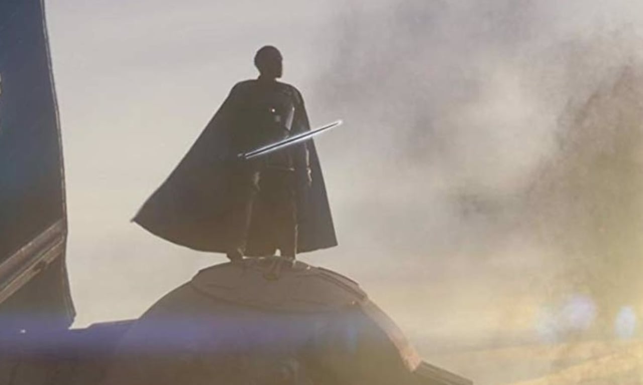Según la historia contada en la serie de animación Rebels, el misterioso sable fue creada por un mandaloriano perteneciente a la Orden Jedi