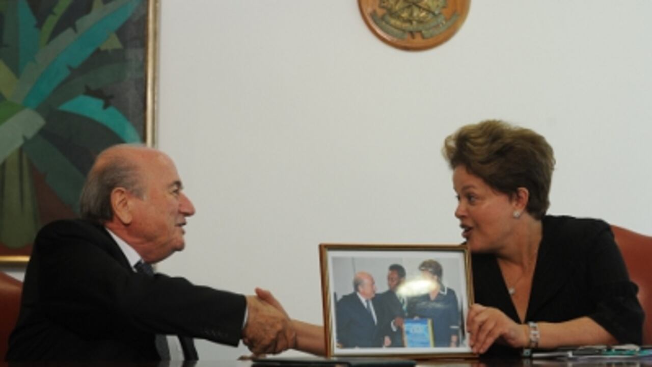 Dilma Rousseff y Joseph Blatter.