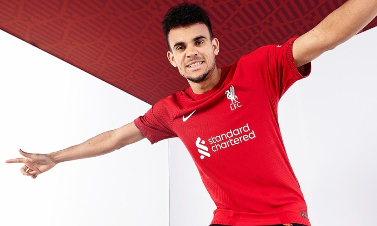 Liverpool FC ha presentado su nueva equipación local de Nike para la temporada 2022-23, que está disponible para reservar a partir de hoy.