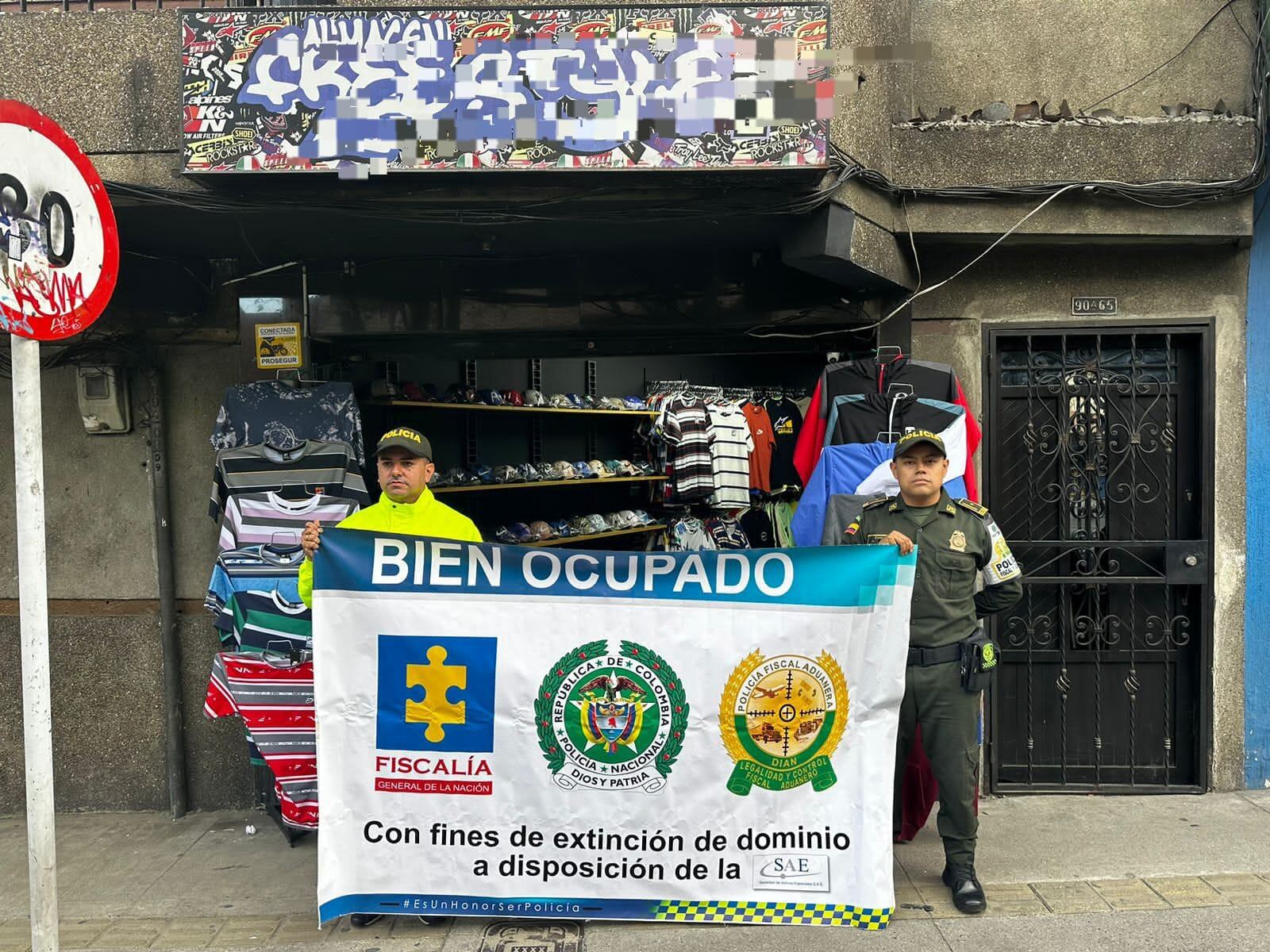 Redada contra el contrabando dejó varios inmuebles en poder de las autoridades en Medellín.