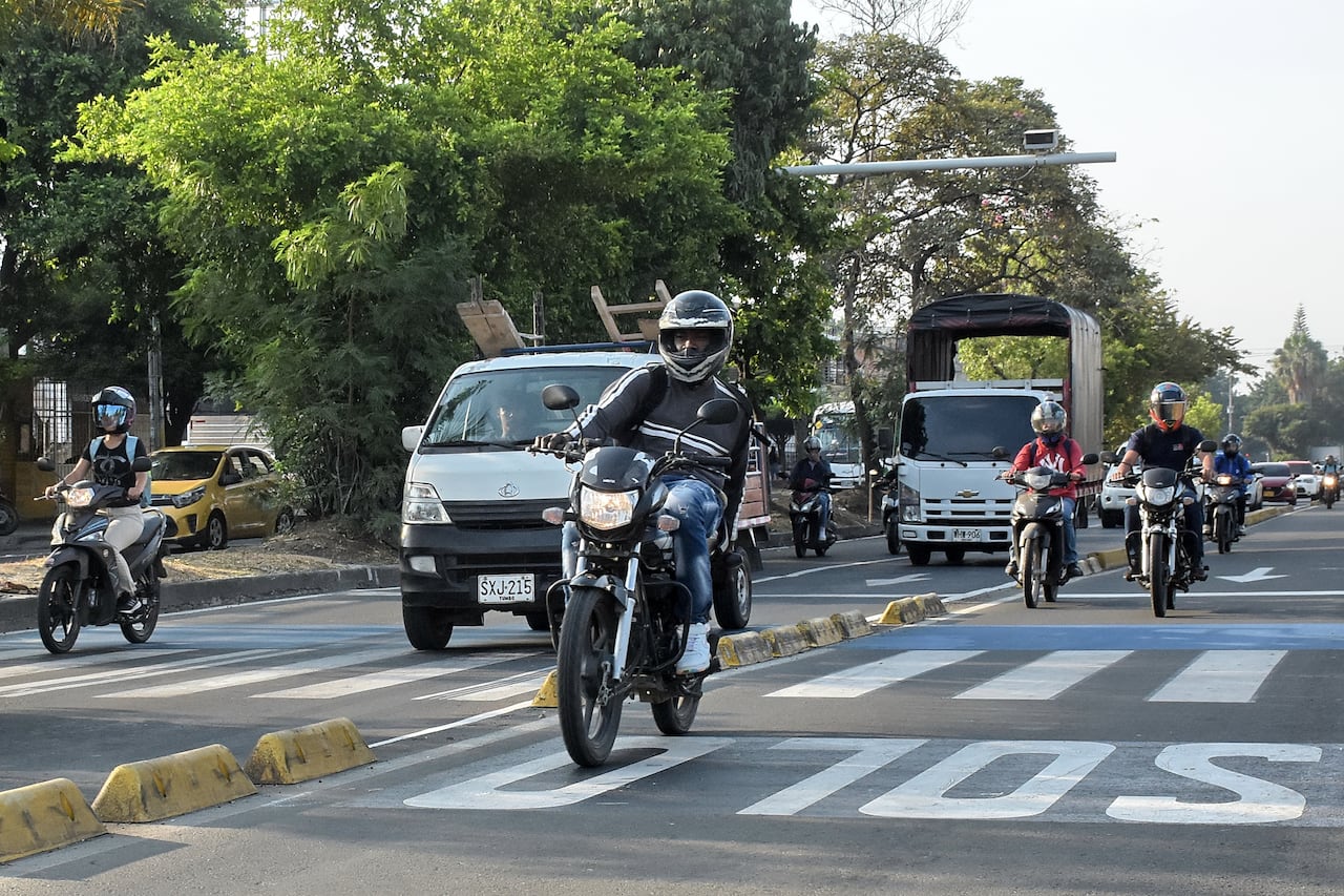 Presentación del Proyecto Piloto de las Cámaras de Fotodetención a los Invasores de los Carriles exclusivos del MIO