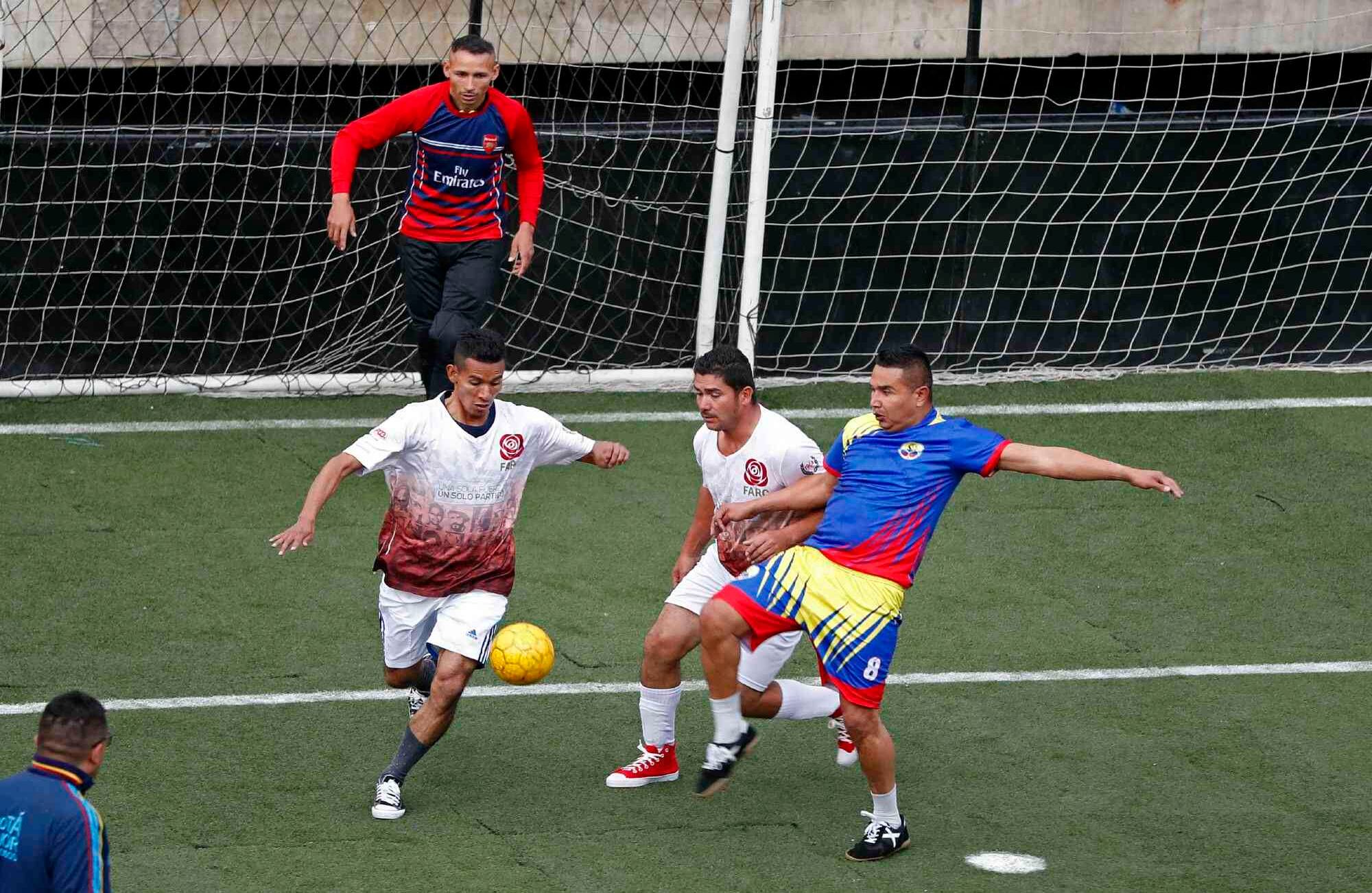 El fútbol, el deporte y la cultura han sido fundamentales en los procesos de reinserción de los desmovilizados. FOTO: León Darío Peláez