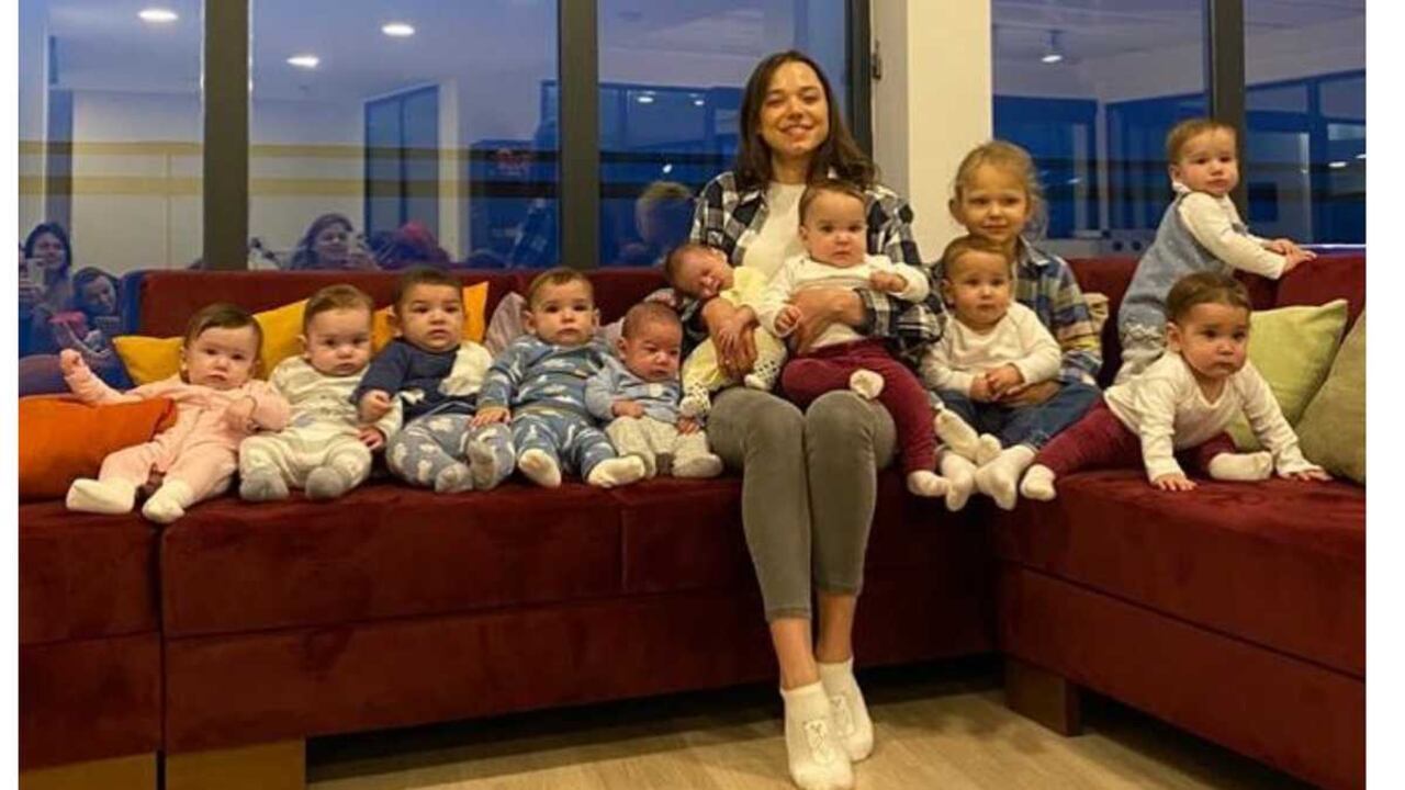 La rusa de 23 años y el turco viven en Georgia, ya tienen 11 hijos, pero planean seguir hasta consolidar la familia más grande del mundo.