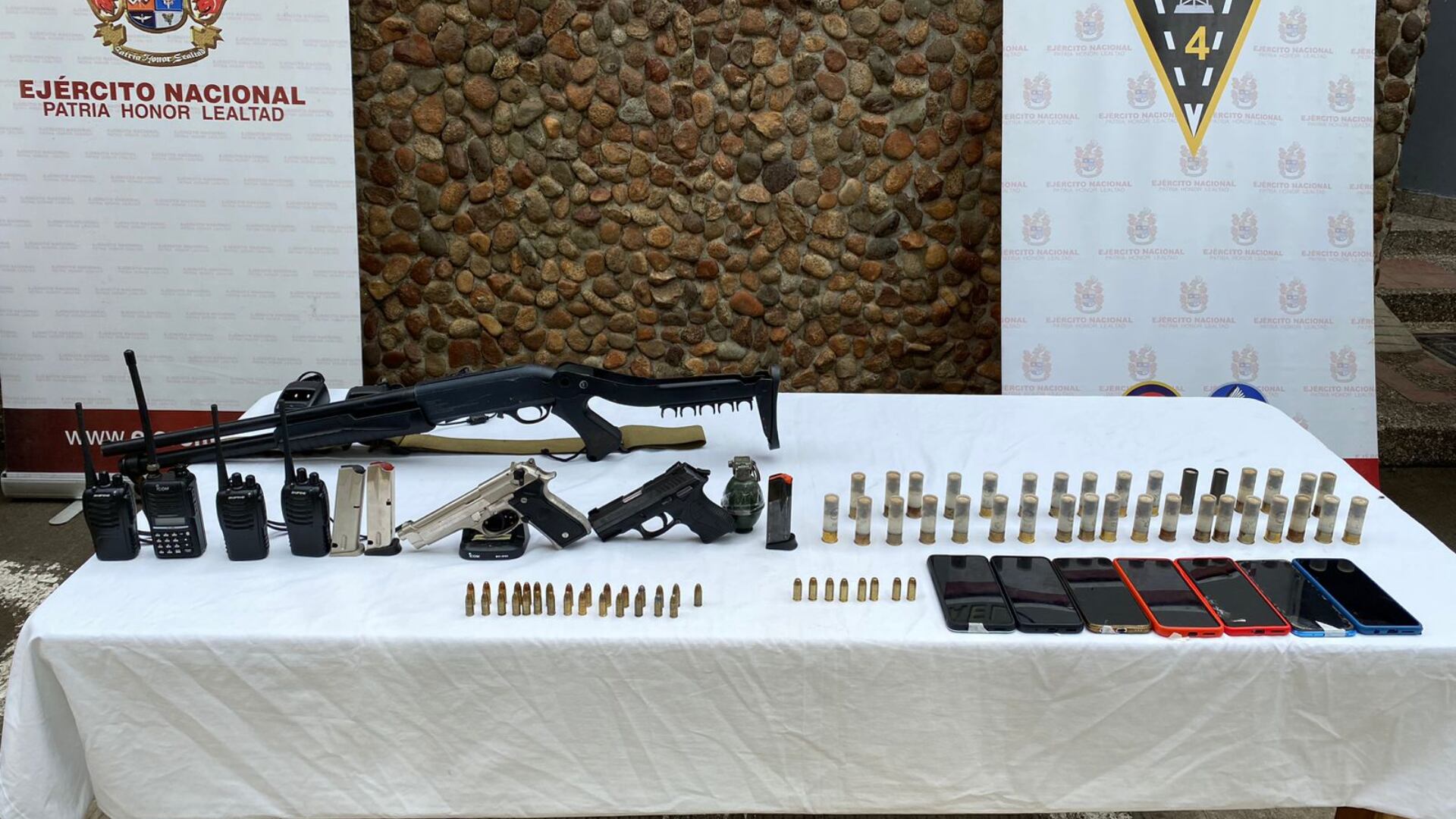 Material incautado a los supuestos integrantes del Clan del Golfo.