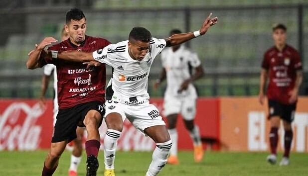 Pedrinho, de Atlético Mineior, elogia a Millonarios, pero no le teme de cara al partido por Copa Libertadores.