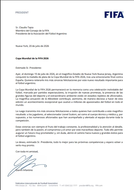 Carta firmada por Gianni Infantino, dirigida a Chiqui Tapia.