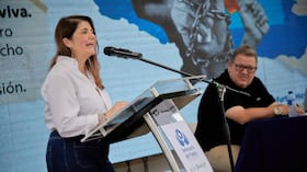La Defensoría del Pueblo se pronunció sobre el asesinato del periodista Cristian Herrera en Cúcuta. En la imagen aparece la el comunicador cerca de la jefe de la entidad, Iris Marín.
