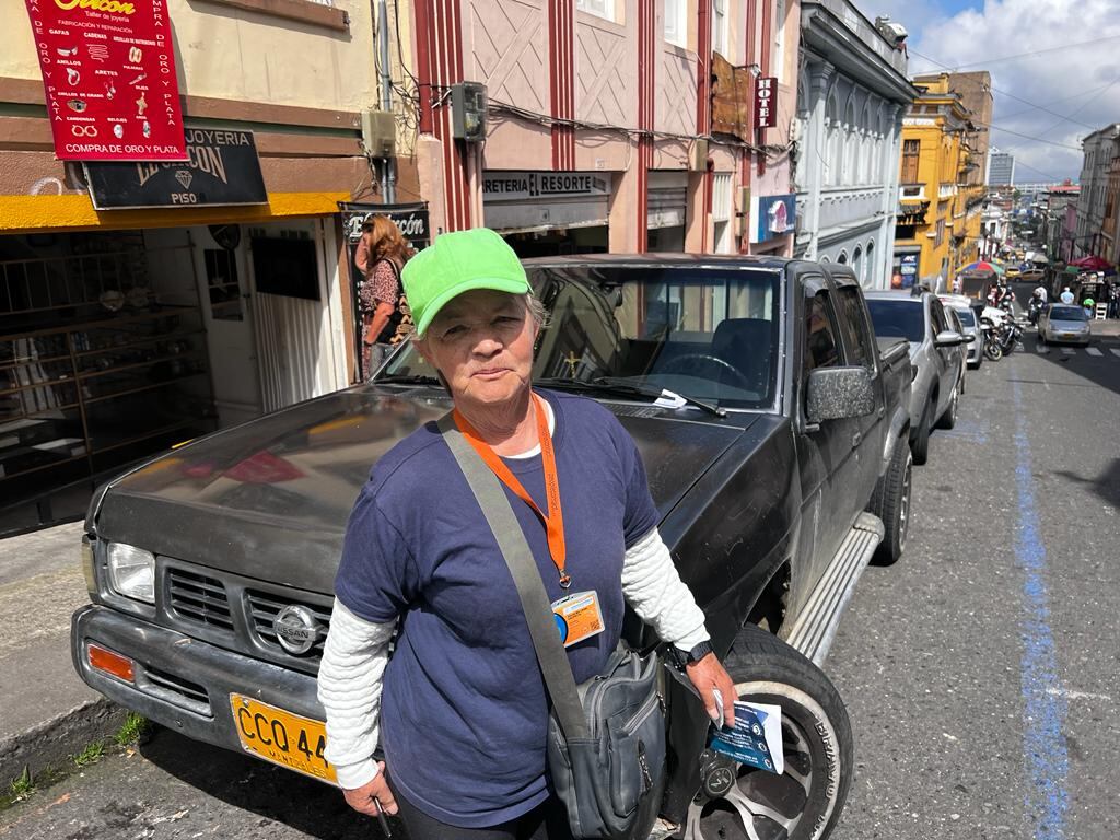 Se debe hacer una retoma progresiva del cobro por utilizar las zonas azules porque durante muchos meses estas permanecieron sin ser operadas por la administración municipal