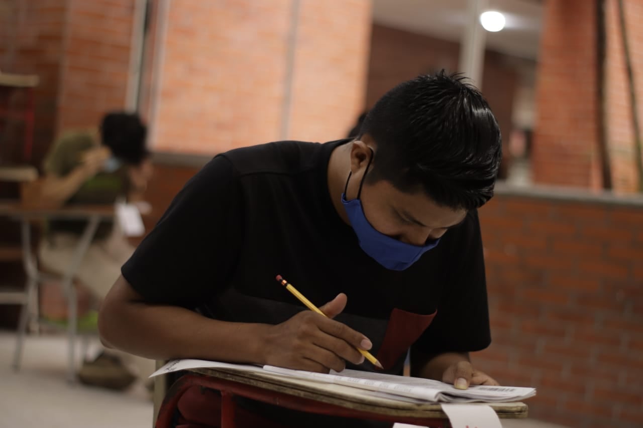 Cerca de 89 mil alumnos estaban citados para presentar la prueba saber 11 y validación de bachillerato académico presencialmente.