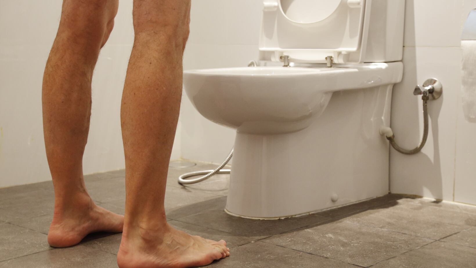 Por qué ir al baño después de tener relaciones es bueno, según Flavia Dos Santos