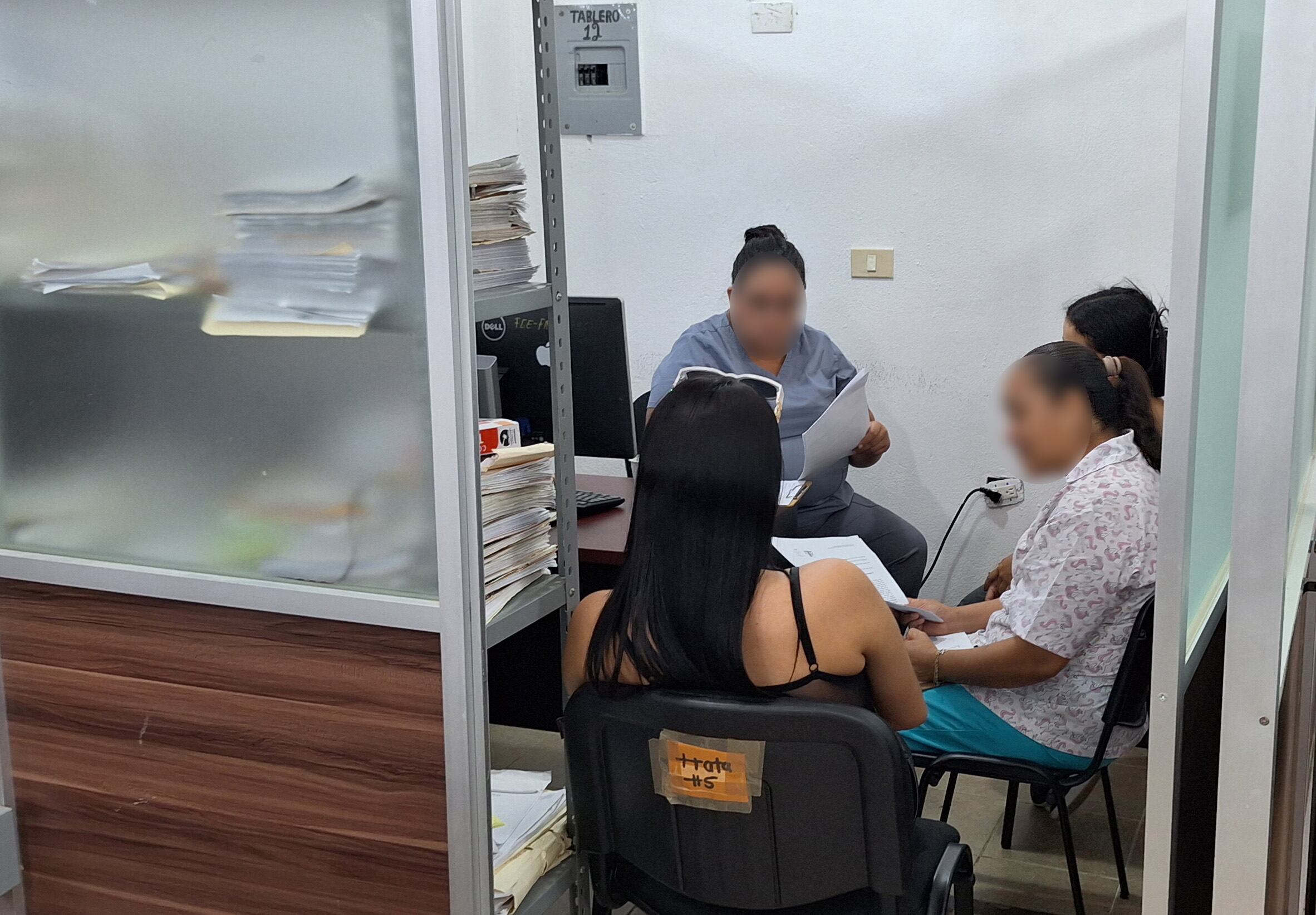 Las mujeres fueron atendidas por personal médico