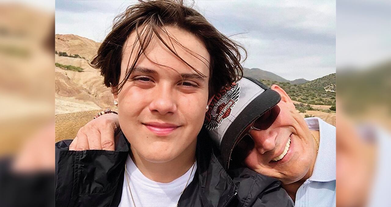 Daniel Puerta y su padre Falleció por cuenta de una pastilla intoxicada con fentanilo. Desde entonces, su padre encabeza una fundación para concientizar sobre el uso de drogas.