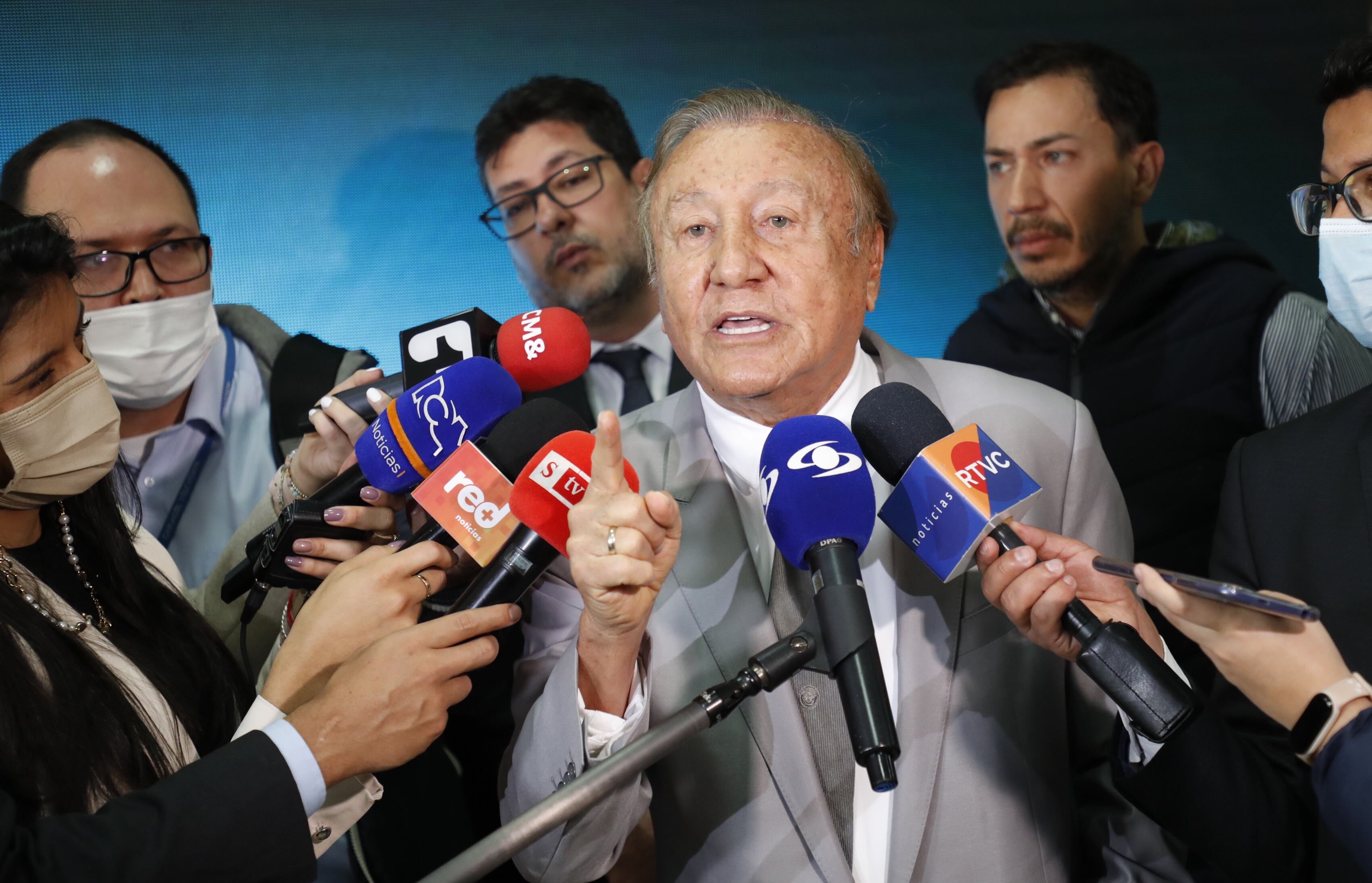 RODOLFO HERNÁNDEZ SUAREZ